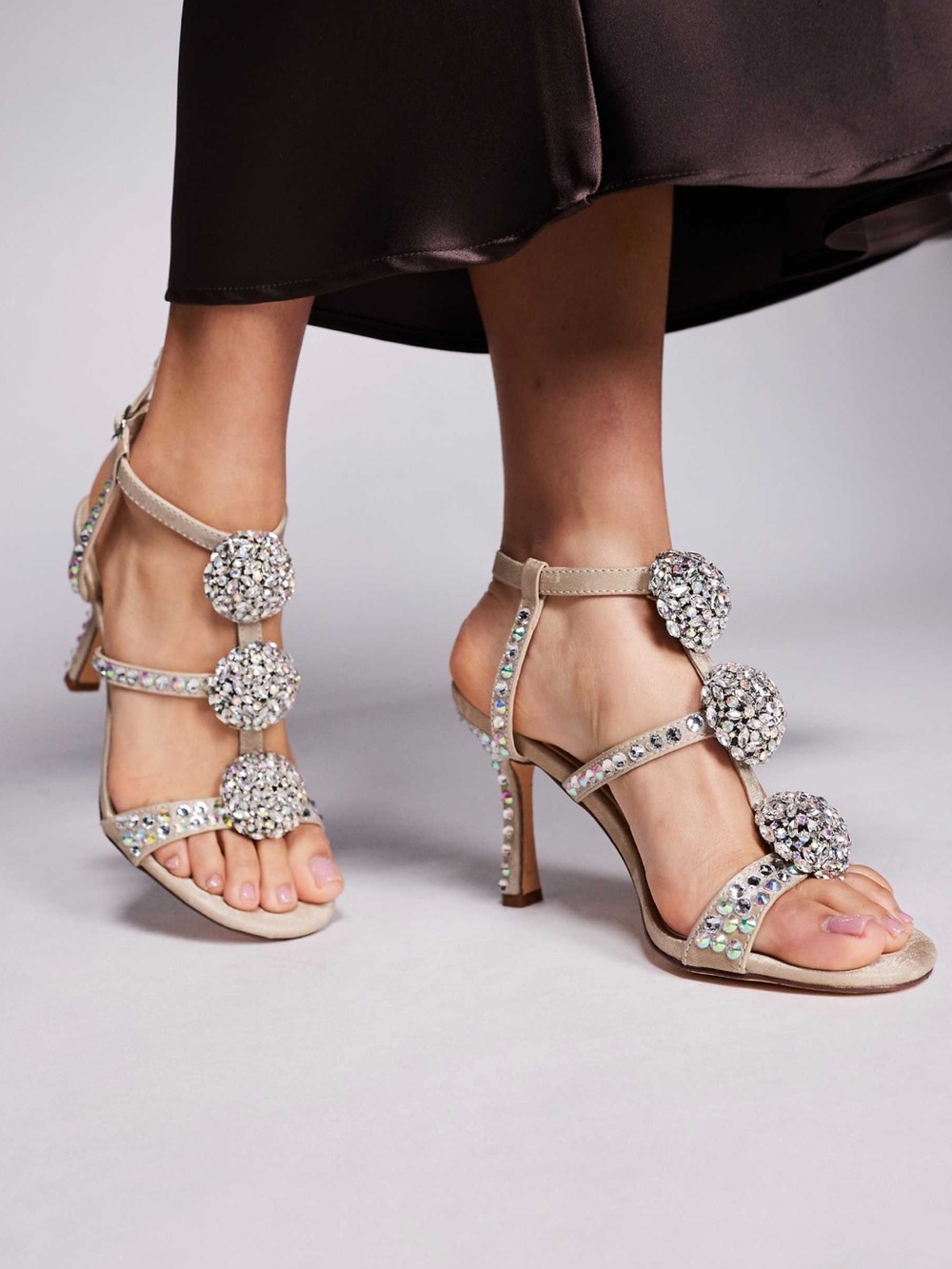 Azalea Wang BESTELLA EMBELLISHED CAGED HIGH HEELS CHAMPAGNE